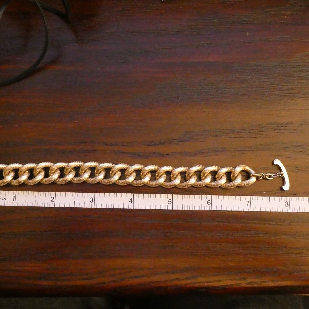 Avon Vintage 70s Gold Tone Thick Chain Bracelet